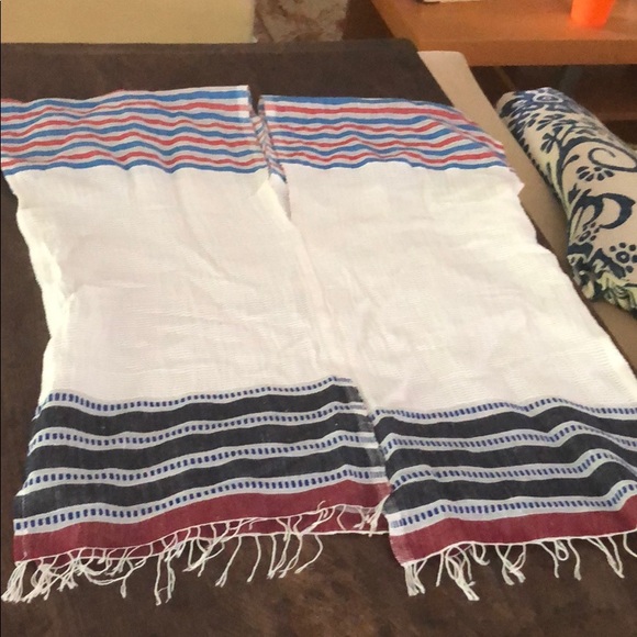 Lemlem neck short sleeve top - Picture 3 of 3